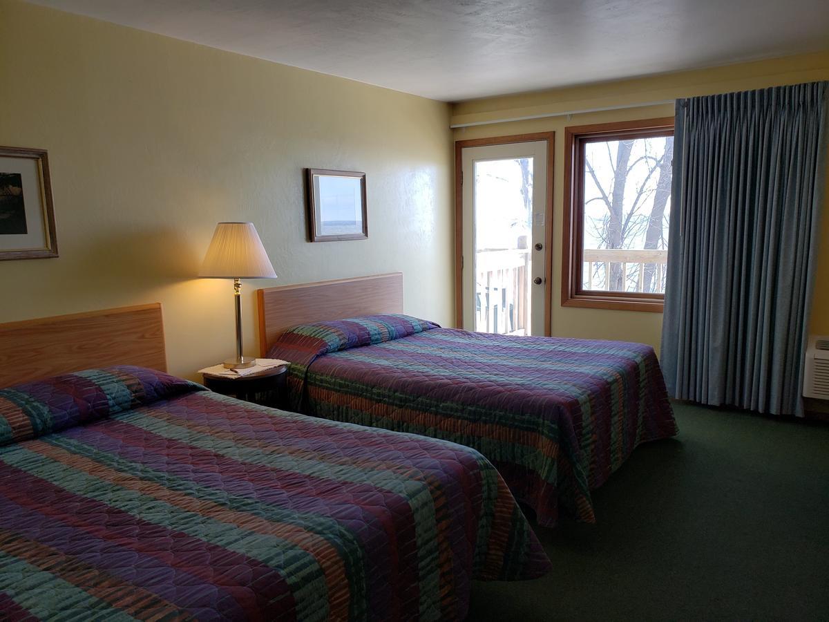 Algoma Beach Motel Exterior photo