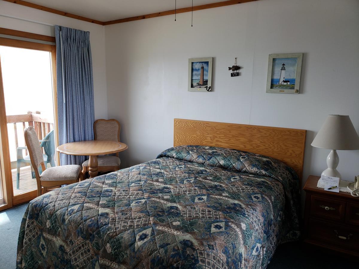 Algoma Beach Motel Exterior photo