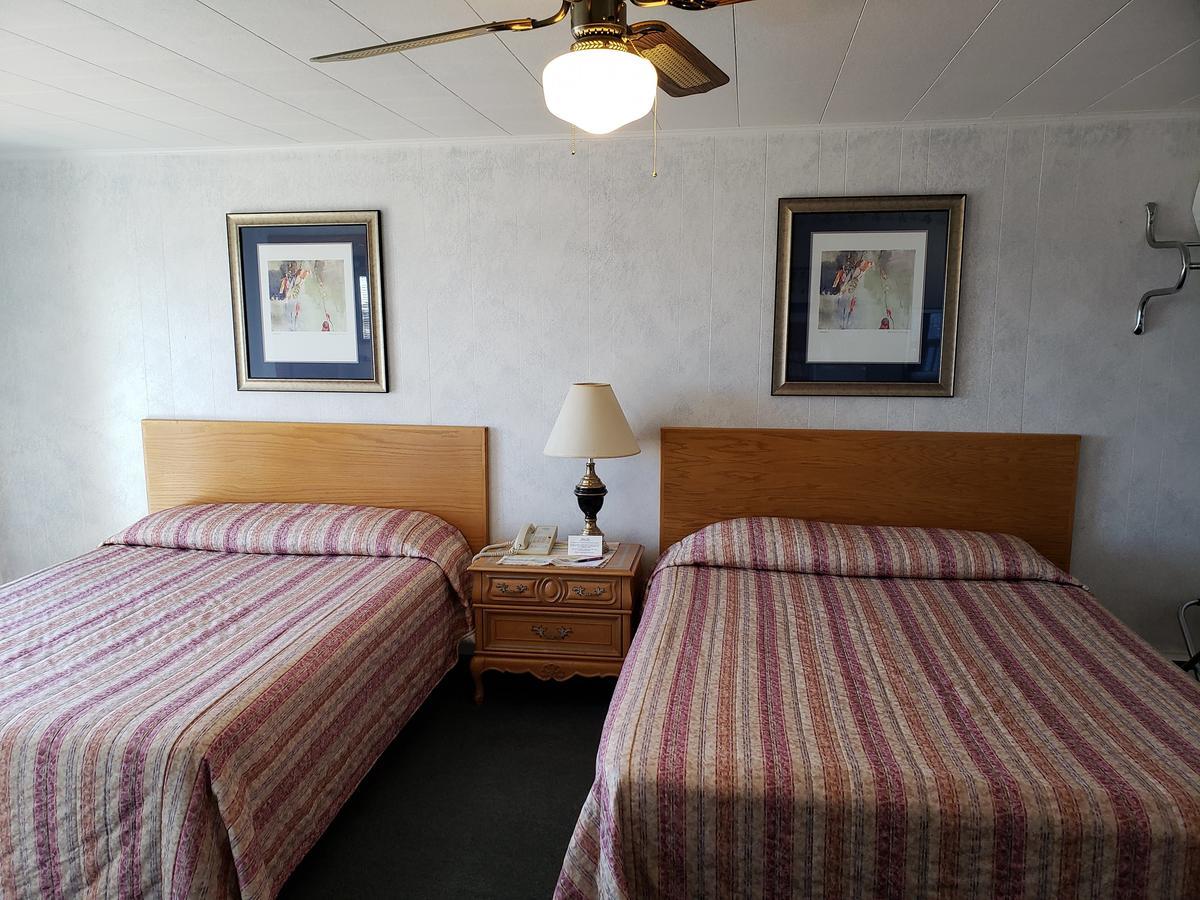 Algoma Beach Motel Exterior photo